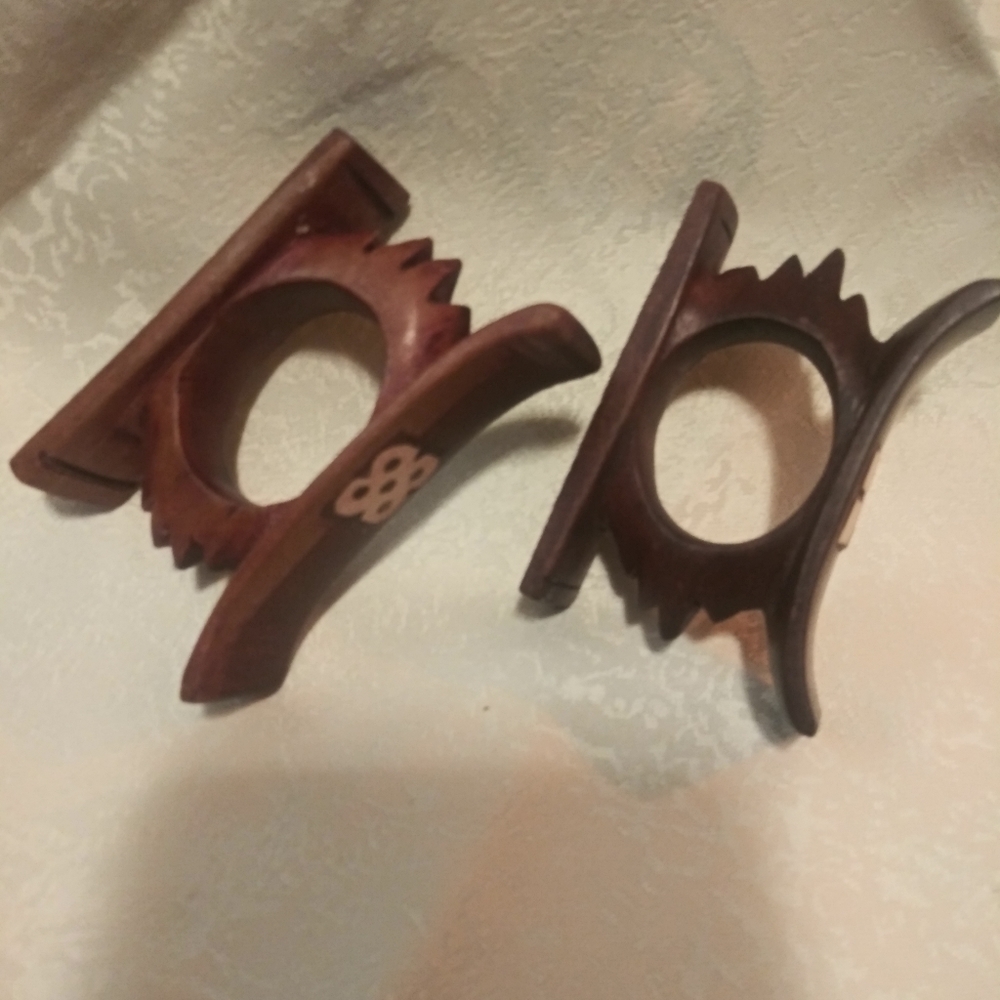 2 Wood Napkin Rings